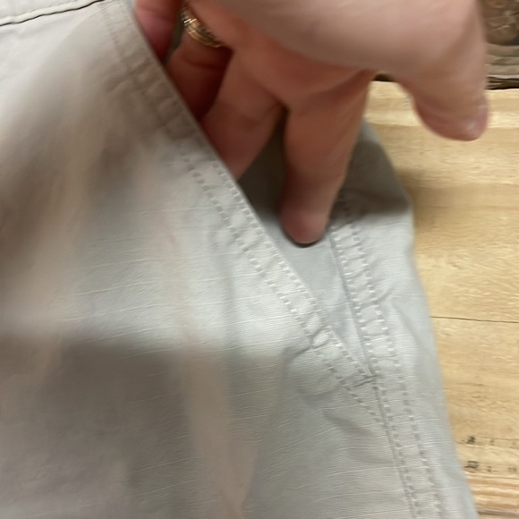 Eddie Bauer size 12 Tan High Waisted 5” Chino Shorts with Pork Chop Pockets - Picture 7 of 11